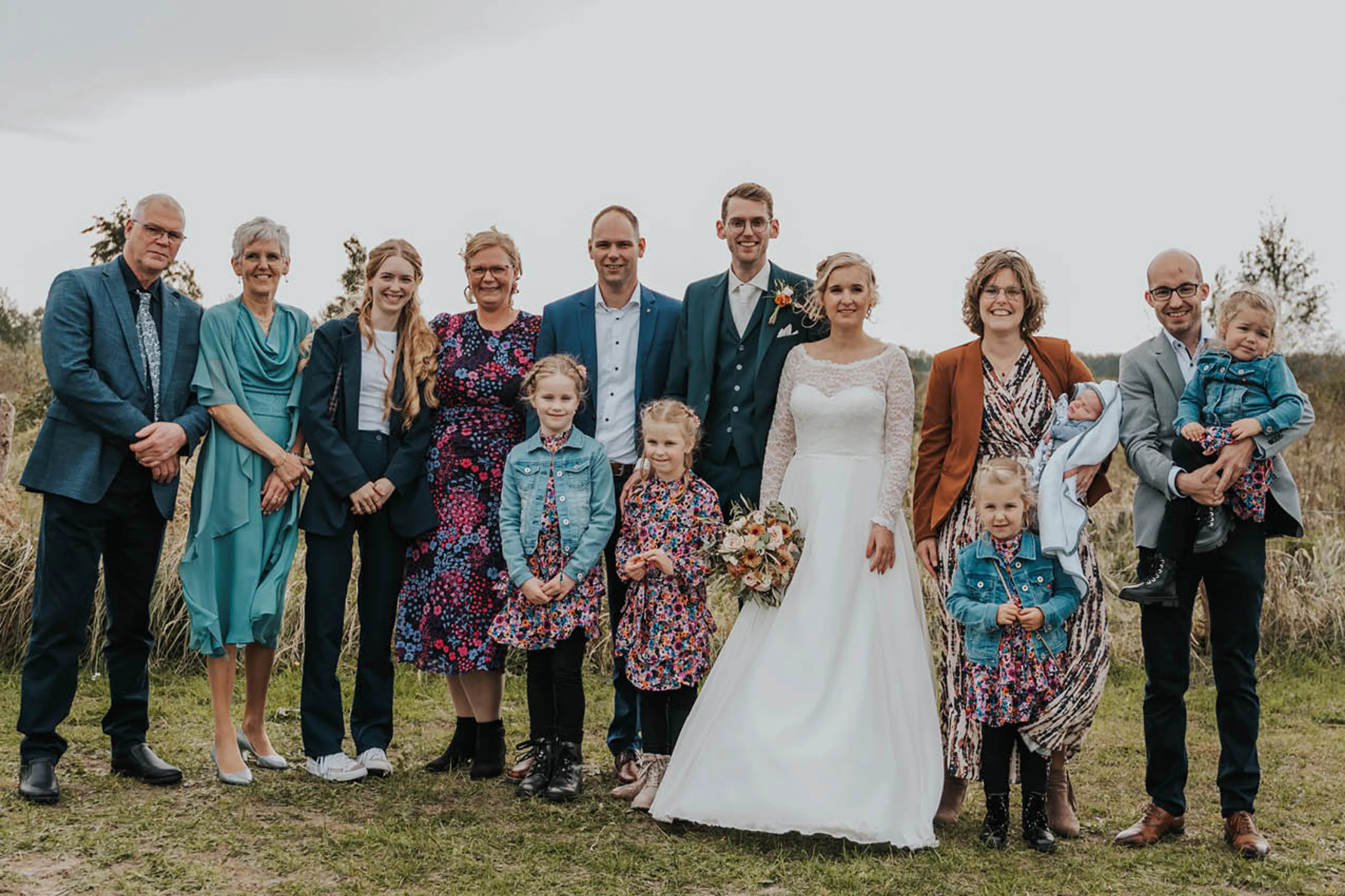 Familie van Aukje van links naar rechts: Vader, moeder, jongste zus, schoonzus & oudste broer, Sybren & Anne, Aukje & Hielke